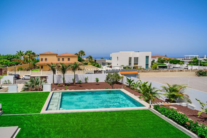 Image No.41-5 Bed Villa for sale