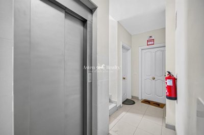 27867549