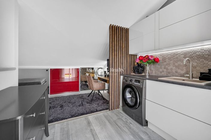 Image No.19-3 Bed House for sale