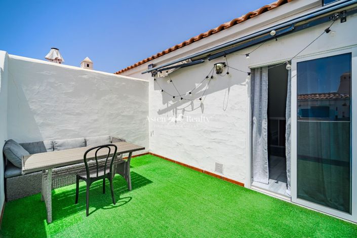 Image No.21-3 Bed House for sale