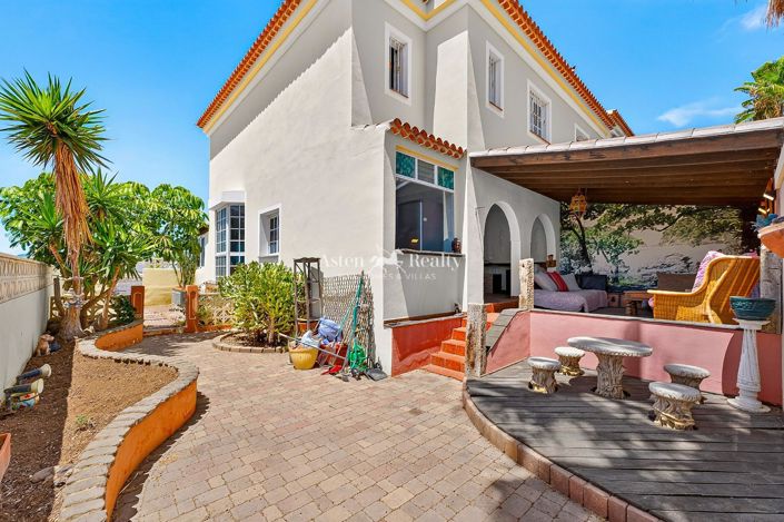Image No.10-3 Bed House for sale