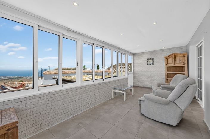 Image No.14-3 Bed House for sale