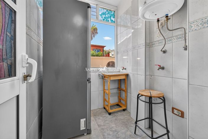 Image No.20-3 Bed House for sale
