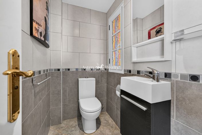 Image No.23-3 Bed House for sale