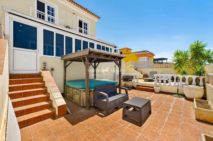 Image No.3-3 Bed House for sale