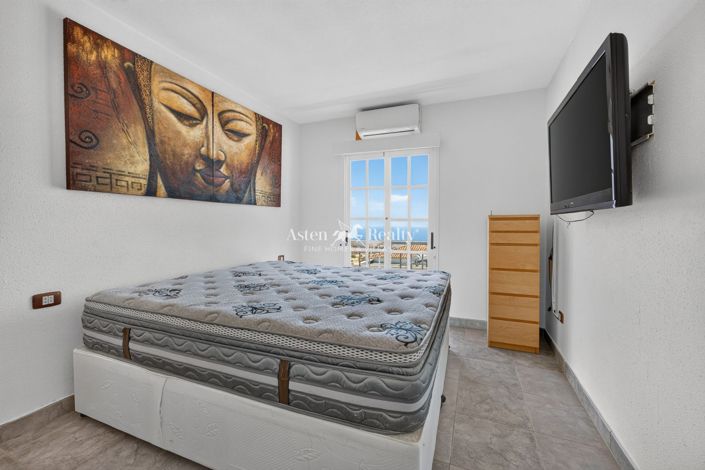 Image No.30-3 Bed House for sale