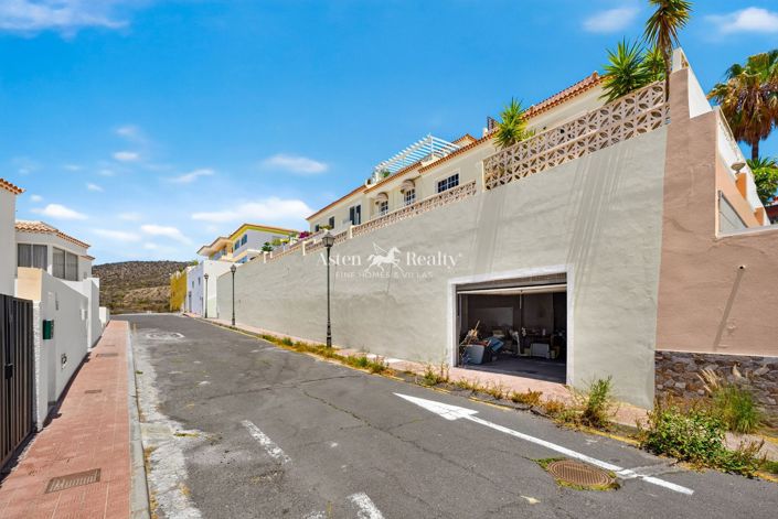 Image No.40-3 Bed House for sale