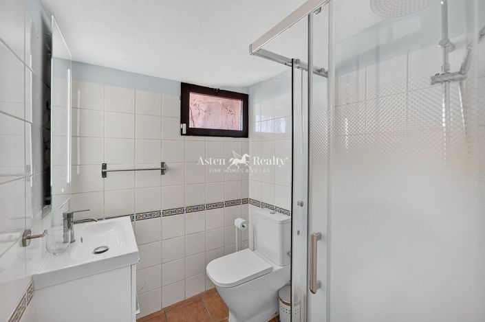 Image No.21-4 Bed Villa for sale