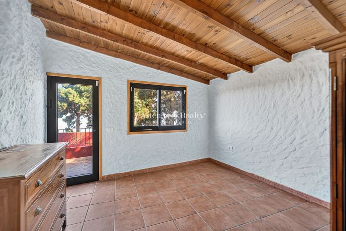 Image No.22-4 Bed Villa for sale