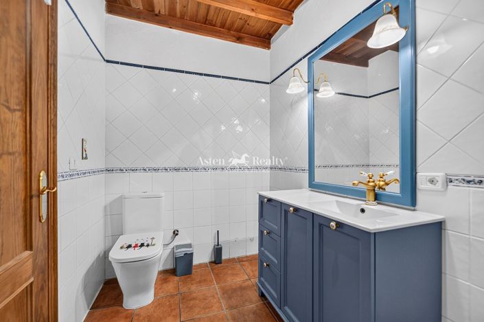 Image No.25-4 Bed Villa for sale