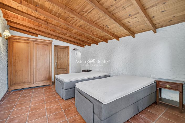 Image No.27-4 Bed Villa for sale