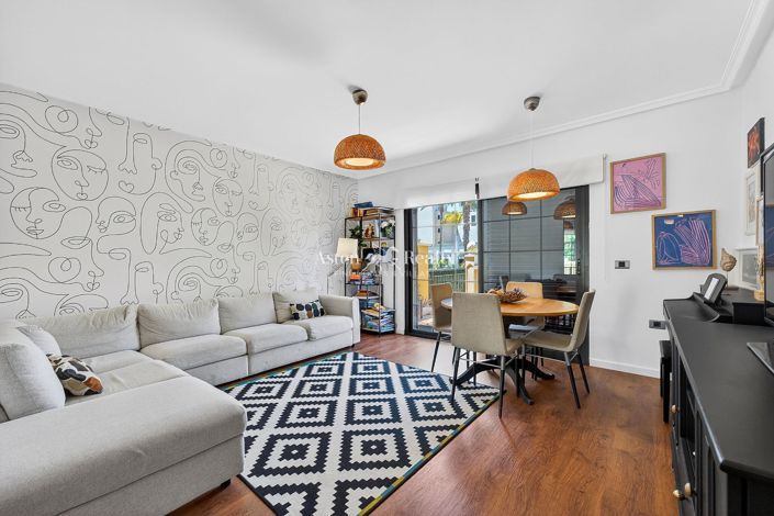 Image No.2-4 Bed House for sale