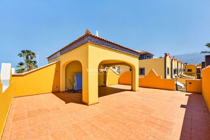 Image No.23-4 Bed House for sale