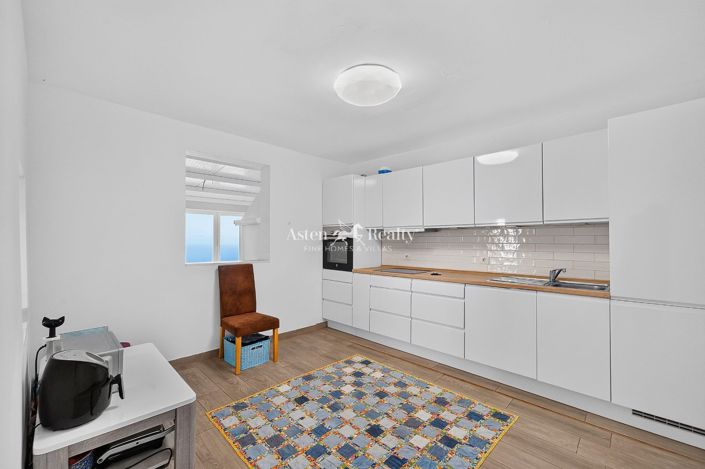 Image No.17-2 Bed House for sale
