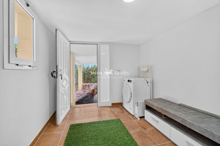 Image No.38-2 Bed House for sale