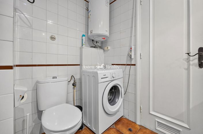 Image No.15-Studio for sale