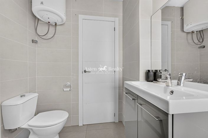 Image No.14-2 Bed Flat for sale