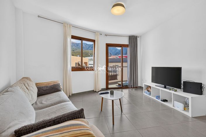 Image No.5-2 Bed Flat for sale