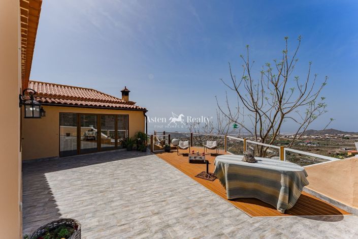 Image No.33-6 Bed Villa for sale