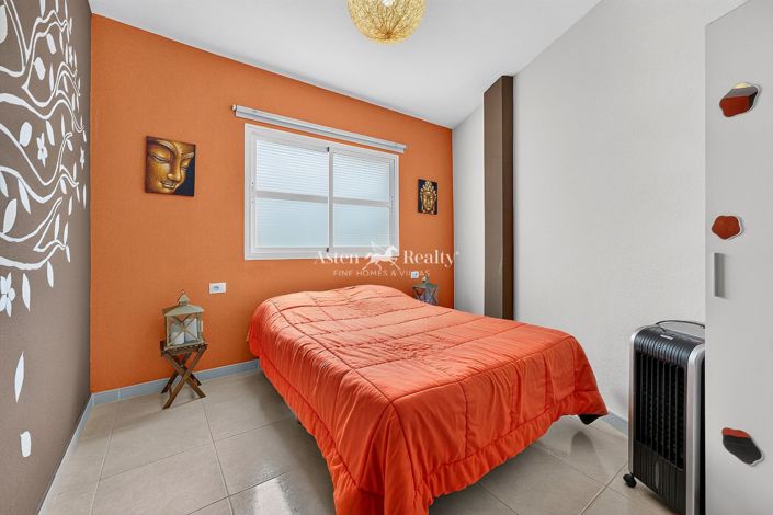 Image No.10-1 Bed Flat for sale