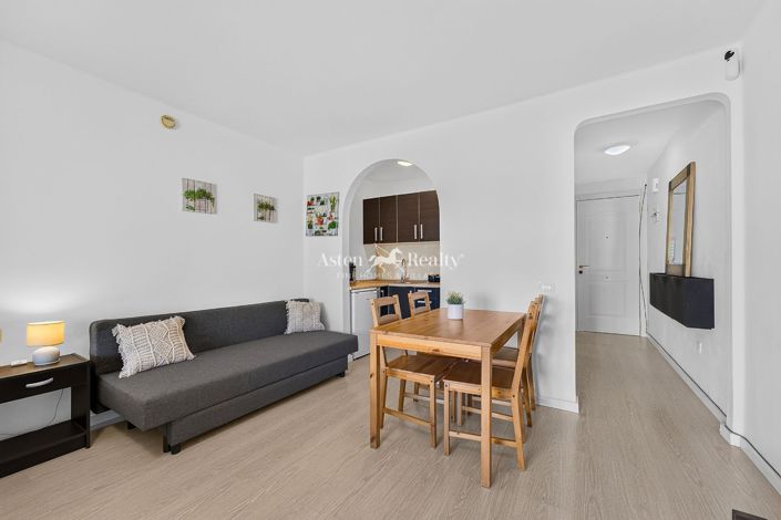 Image No.9-Studio for sale