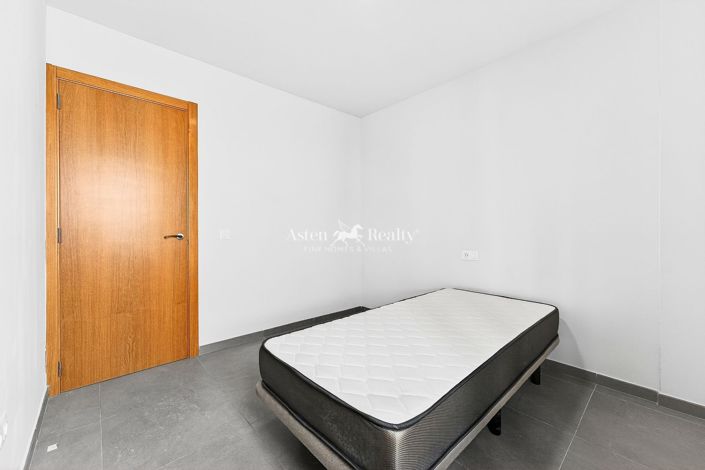 Image No.9-2 Bed Penthouse for sale
