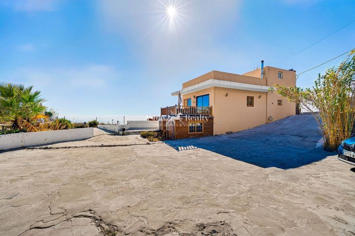 Image No.2-5 Bed House for sale