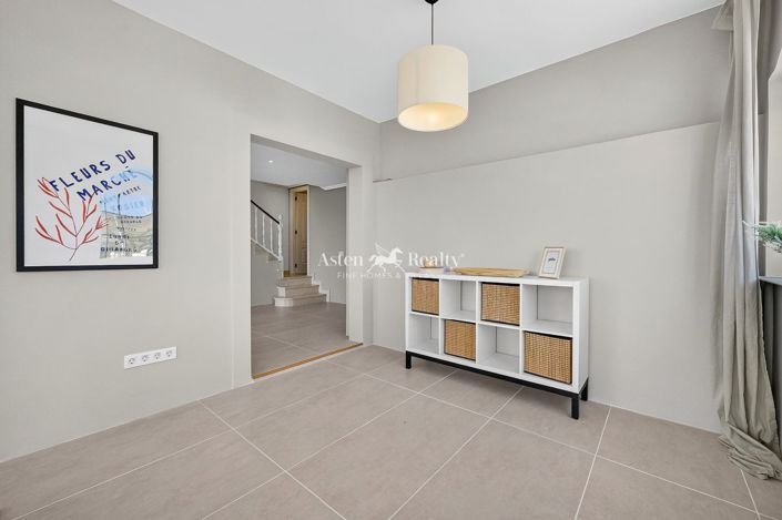 Image No.13-3 Bed House for sale