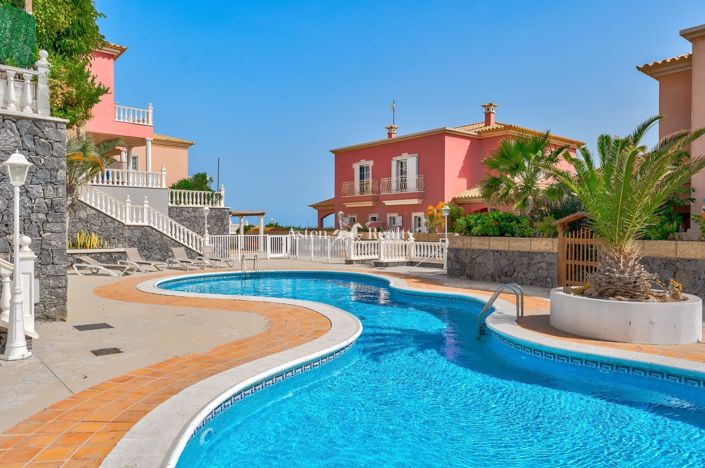 Image No.41-3 Bed House for sale