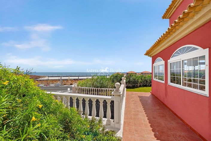 Image No.7-3 Bed House for sale