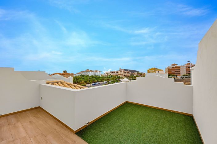 Image No.22-3 Bed House for sale