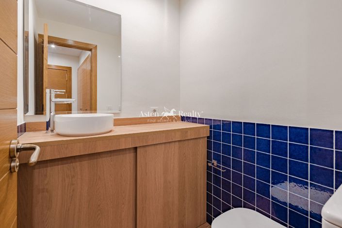 Image No.13-3 Bed House for sale