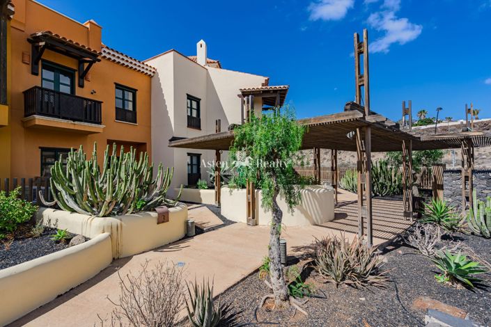 Image No.3-3 Bed House for sale