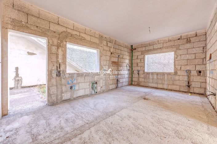 Image No.14-4 Bed Villa for sale