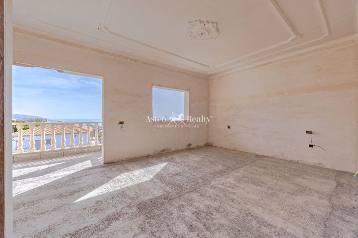 Image No.15-4 Bed Villa for sale