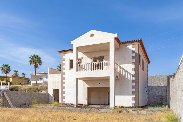 Image No.5-4 Bed Villa for sale