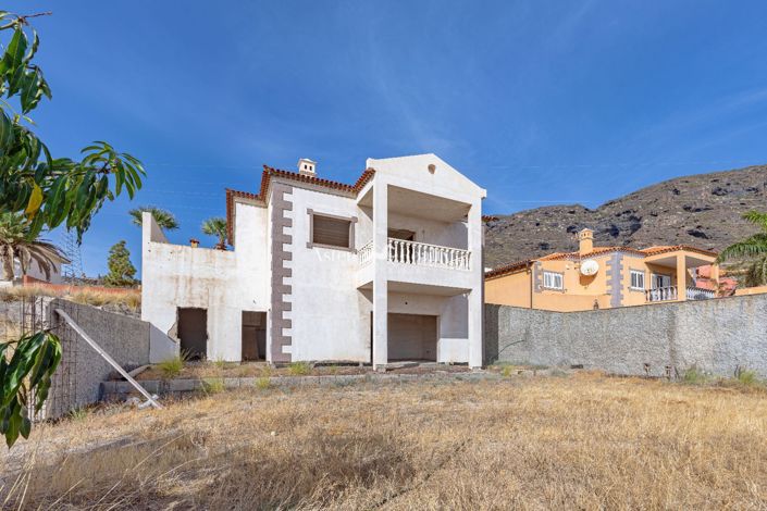 Image No.9-4 Bed Villa for sale
