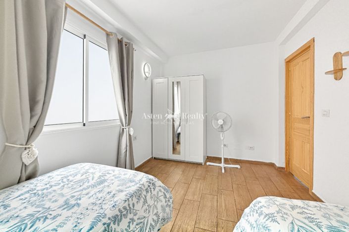 Image No.19-4 Bed Penthouse for sale