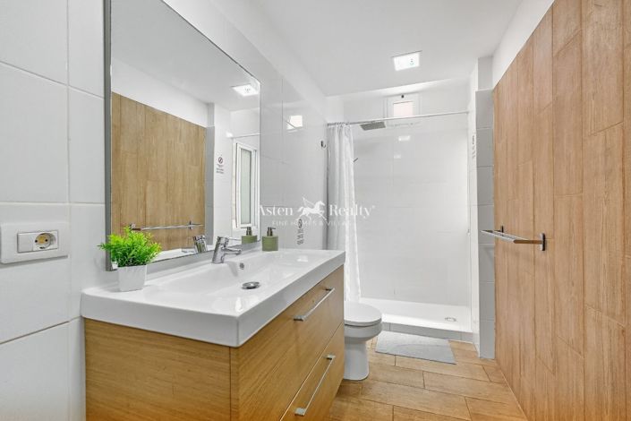 Image No.23-4 Bed Penthouse for sale