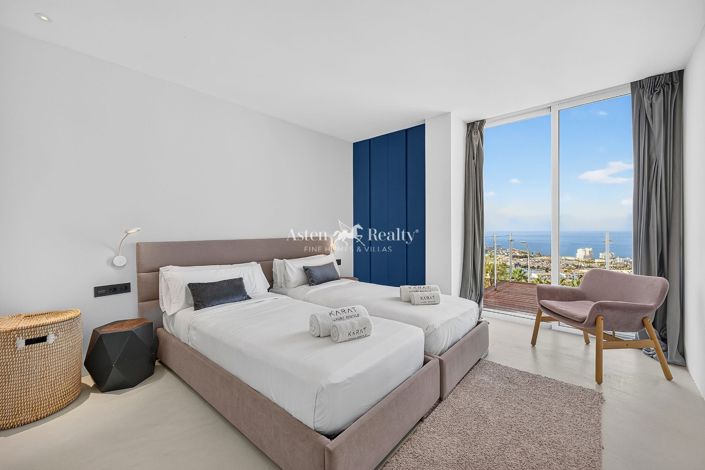 Image No.23-3 Bed Villa for sale