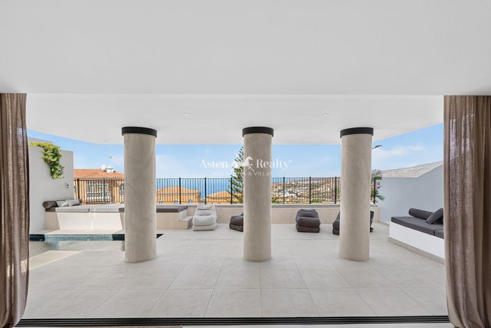 Image No.11-3 Bed Villa for sale