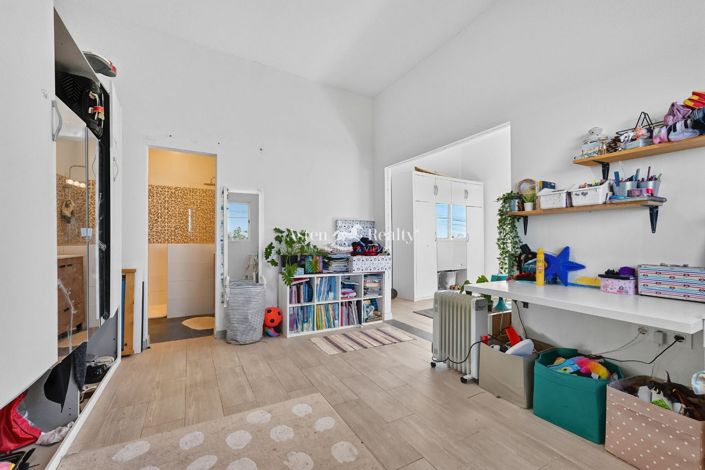 Image No.13-3 Bed House for sale