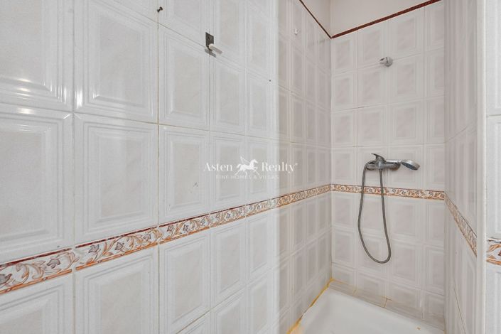 Image No.15-3 Bed Apartment for sale