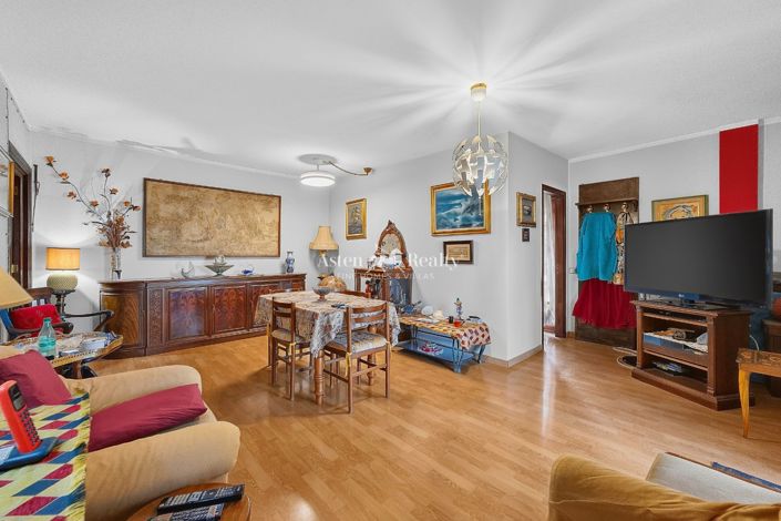 Image No.10-3 Bed Flat for sale
