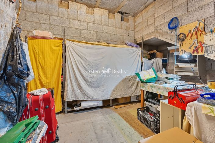 Image No.21-3 Bed Flat for sale