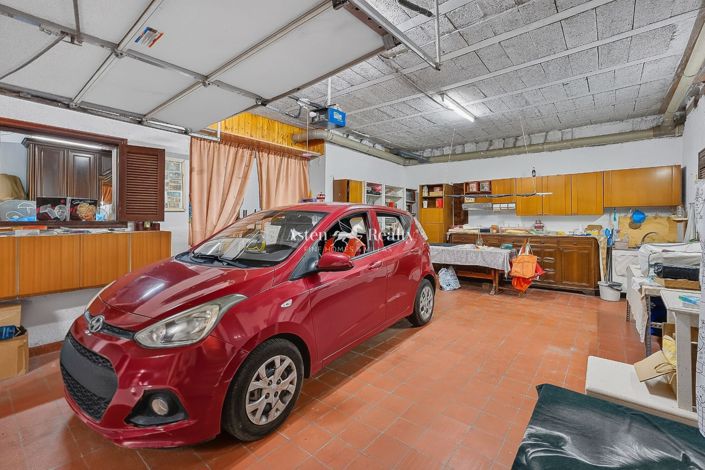 Image No.23-3 Bed Flat for sale