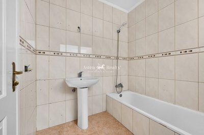 28684160