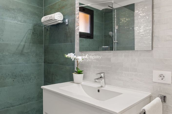 Image No.21-2 Bed Apartment for sale