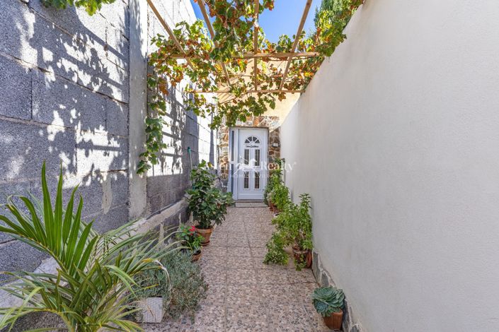Image No.22-3 Bed House for sale