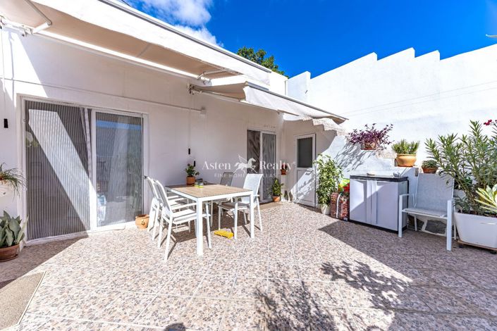 Image No.25-3 Bed House for sale